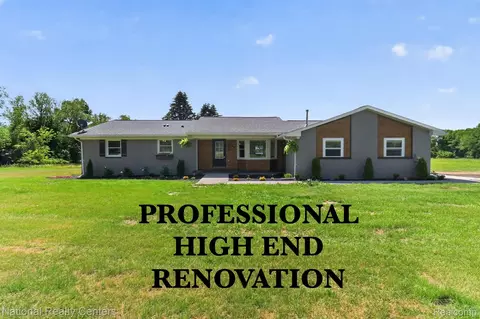 2601 Westwind Dr, Highland, MI 48357