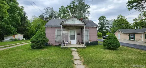 641 Gulf St, Adrian, MI 49221