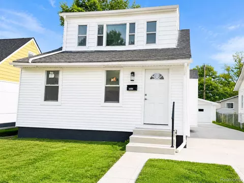 8463 Paige Ave, Warren, MI 48089