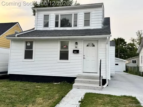 8463 Paige Ave, Warren, MI 48089