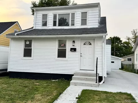 8463 Paige Ave, Warren, MI 48089