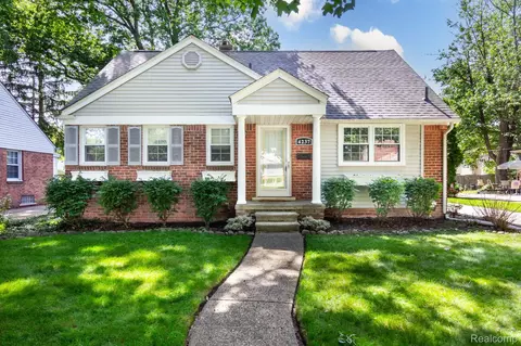 4237 Wakefield Rd, Berkley, MI 48072