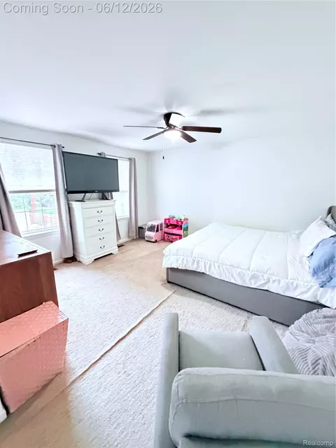 Bedroom - 38798 Covington Dr, Wayne, MI 48184 photo 7 of 15
