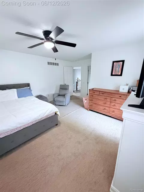 Bedroom - 38798 Covington Dr, Wayne, MI 48184 photo 10 of 15
