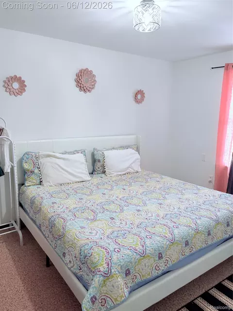 Bedroom - 38798 Covington Dr, Wayne, MI 48184 photo 2 of 15