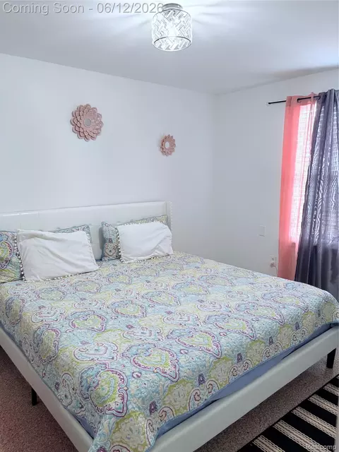 Bedroom - 38798 Covington Dr, Wayne, MI 48184 photo 5 of 15