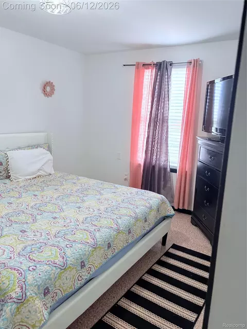 Bedroom - 38798 Covington Dr, Wayne, MI 48184 photo 3 of 15
