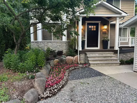 524 Fernhurst Ct, Orion, MI 48362