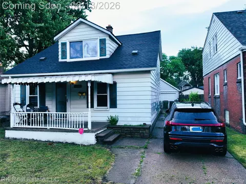 1125 E Hayes Ave, Hazel Park, MI 48030