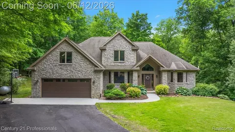 9867 Rainbow Ridge Dr, Prairie Ronde, MI 49087
