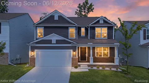 6134 Fieldstone Cir, South Lyon, MI 48178