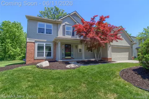 140 Cherry Grove Ln, Commerce, MI 48390