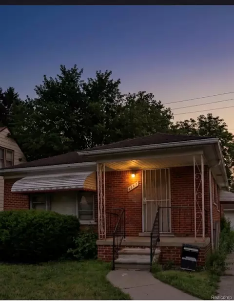 6474 Rosemont Ave, Detroit, MI 48228