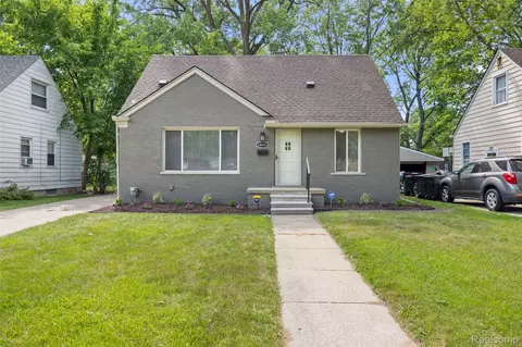 24691 Kipling St, Oak Park, MI 48237