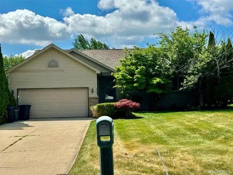 4099 Blue River Dr, St. Clair, MI 48079