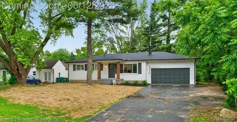 49515 W Huron River Dr, Van Buren, MI 48111