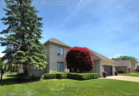 54390 Ashley Lauren Dr, Macomb, MI 48042