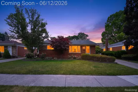 1616 Connie Ave, Madison Heights, MI 48071