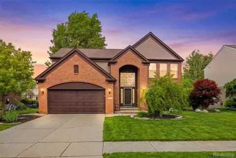 17895 Crystal River Dr, Macomb, MI 48042