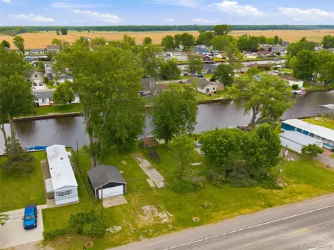 7448 Dyke Rd, Clay, MI 48001 photo 1