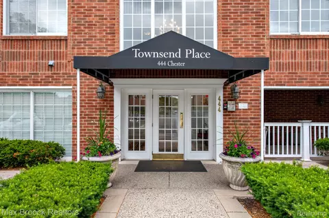 444 Chester St #420, Birmingham, MI 48009