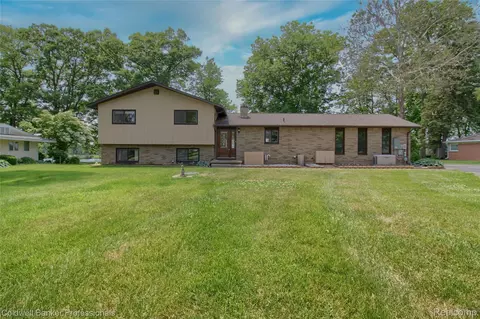 11770 Sunset Ln, Van Buren, MI 48111