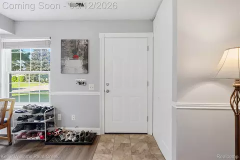 Entry Way - 3192 Beechtree Ct, Orion, MI 48360 photo 1 of 2