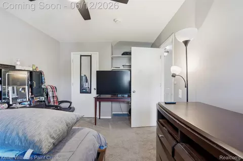 Bedroom - 3192 Beechtree Ct, Orion, MI 48360 photo 2 of 2