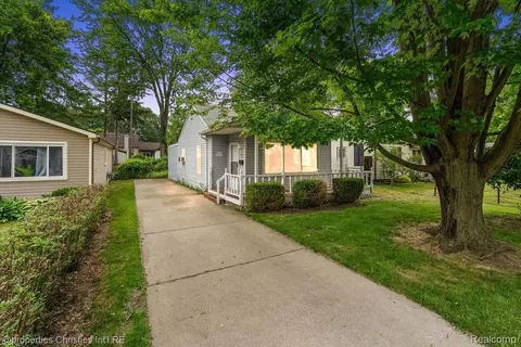 27428 Townley St, Madison Heights, MI 48071