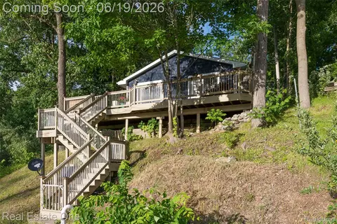 11459 Patterson Lake Dr, Putnam, MI 48169