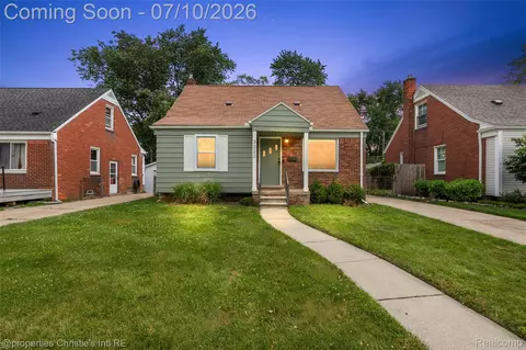 3022 N Blair Ave, Royal Oak, MI 48073