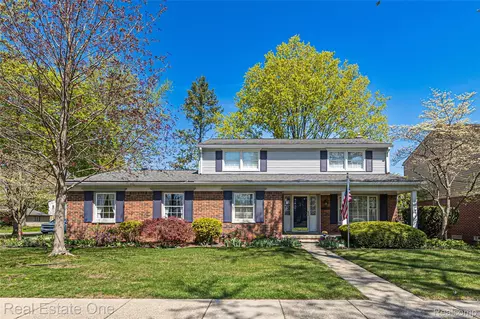 25574 Wilson Dr, Dearborn Heights, MI 48127