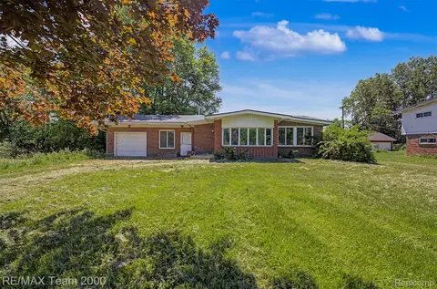2145 Oakville Waltz Rd, Ash, MI 48164