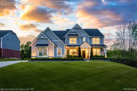 51350 Stone Meadow Ct, Lyon, MI 48167