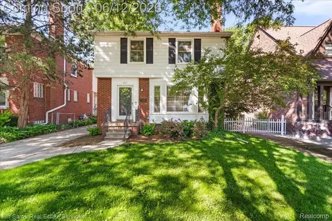 451 Moran Rd, Grosse Pointe Farms, MI 48236