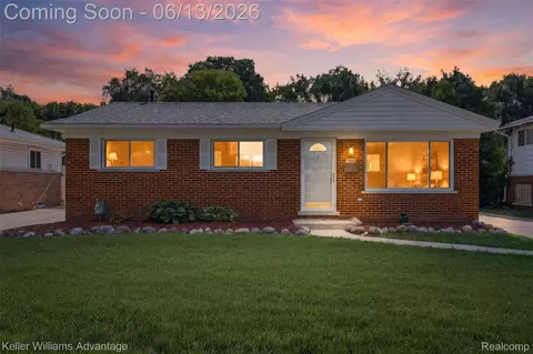 9883 William St, Taylor, MI 48180