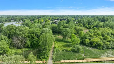 0000 E Square Lake Rd, Troy, MI 48085