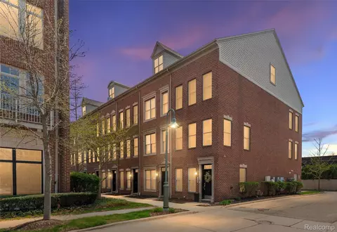 548 Graten St, Birmingham, MI 48009
