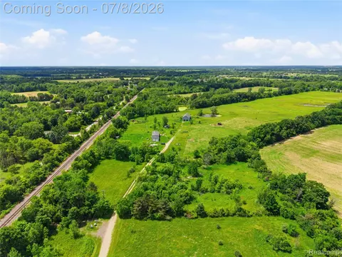 12229 Baldwin Rd, Gaines, MI 48436 photo 5