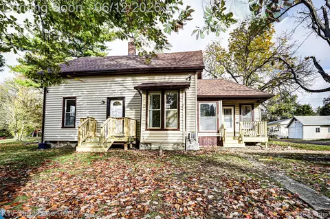 504 2nd St, Oxford, MI 48371