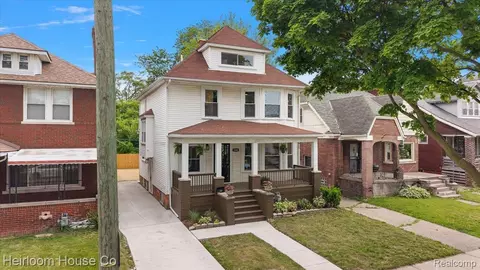 5360 Burns St, Detroit, MI 48213