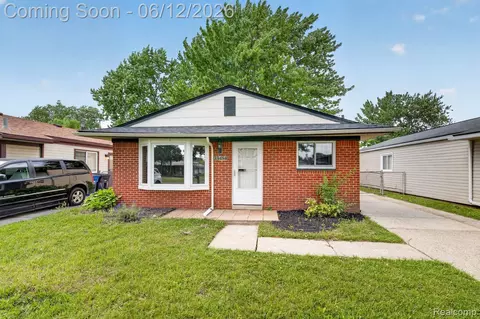 33484 Krauter St, Westland, MI 48185