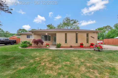 36539 Capper Dr, Clinton Township, MI 48035