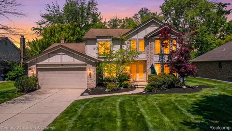 44962 Steeplepath, Novi, MI 48375