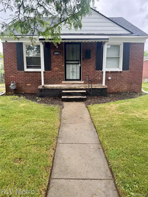 18911 Oakfield St, Detroit, MI 48235