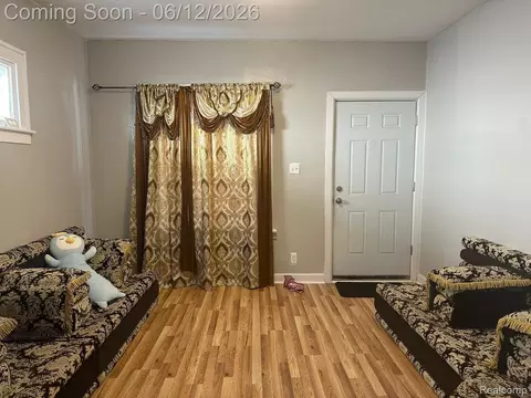 13451 Eureka St, Hamtramck, MI 48212 photo 4