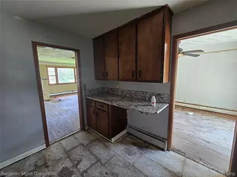 Entry Way - 9298 Varodell Dr, Davison, MI 48423 photo 1 of 3
