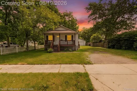 282 Clinton St, Romeo, MI 48065