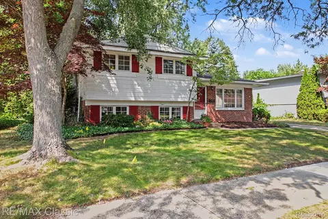 350 Burroughs St, Plymouth, MI 48170
