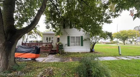 1516 King St, Saginaw, MI 48602